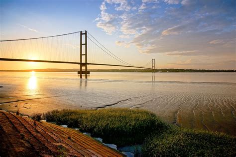 what is the humber bridge